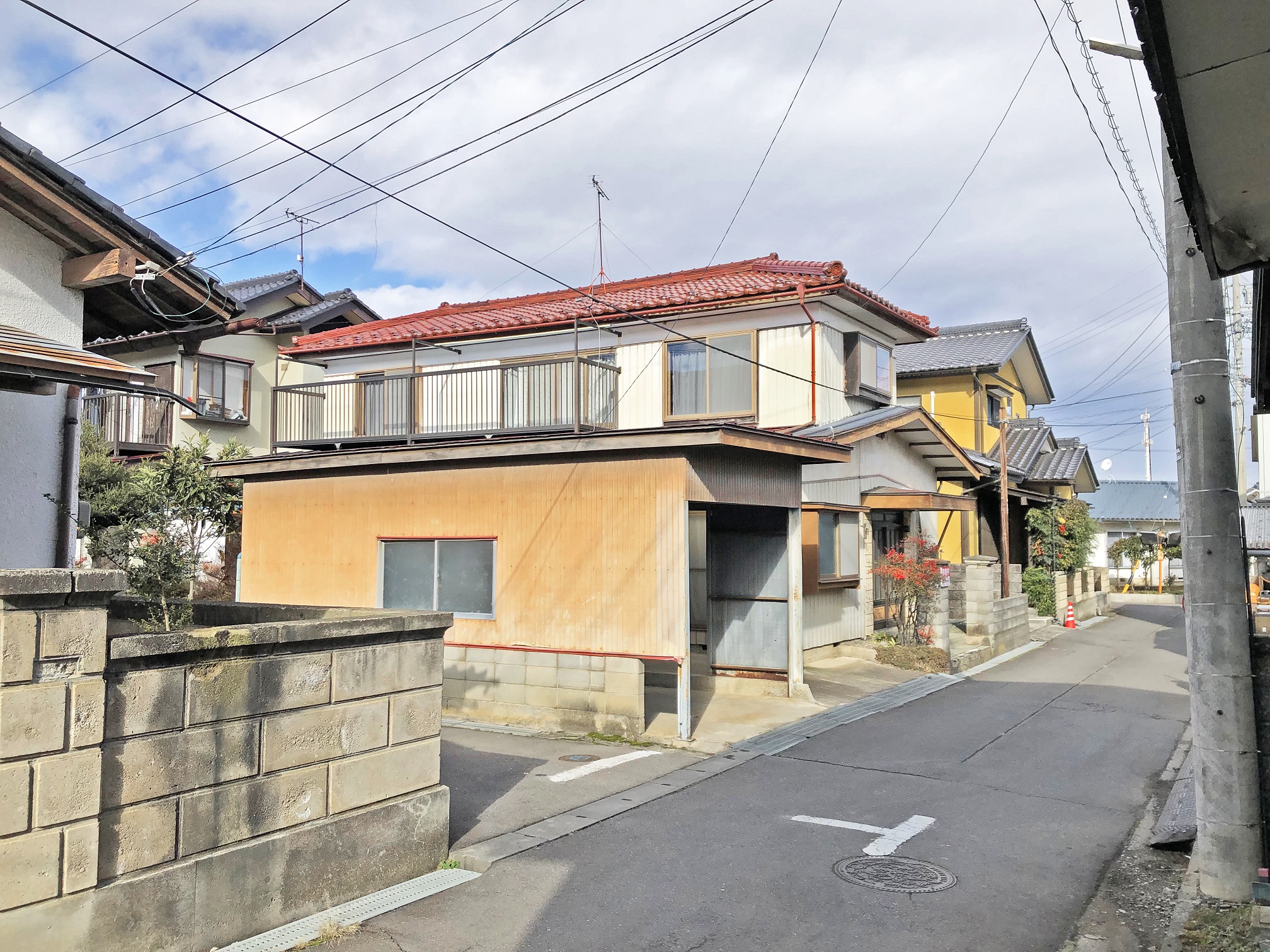 '幹線道路からひとつ奥'<br />
松代町清野　売戸建住宅